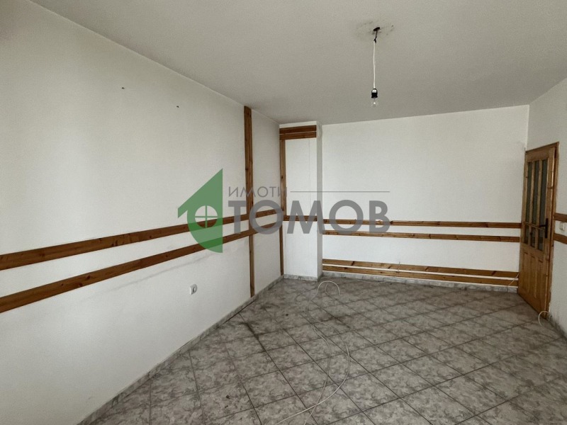 Na prodej  1 ložnice Šumen , Everest , 64 m2 | 56001638 - obraz [2]