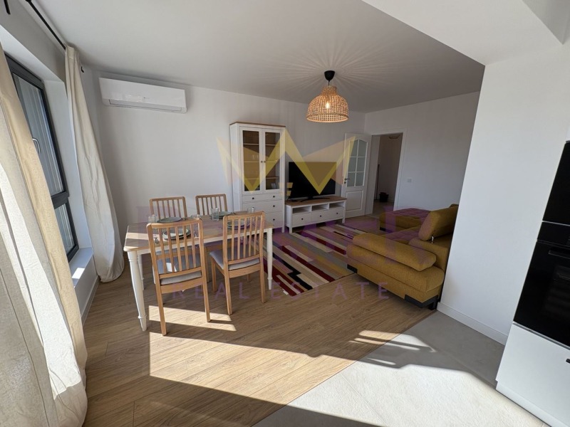 Продава 3-СТАЕН, гр. Варна, Галата, снимка 2 - Апартаменти - 52836282