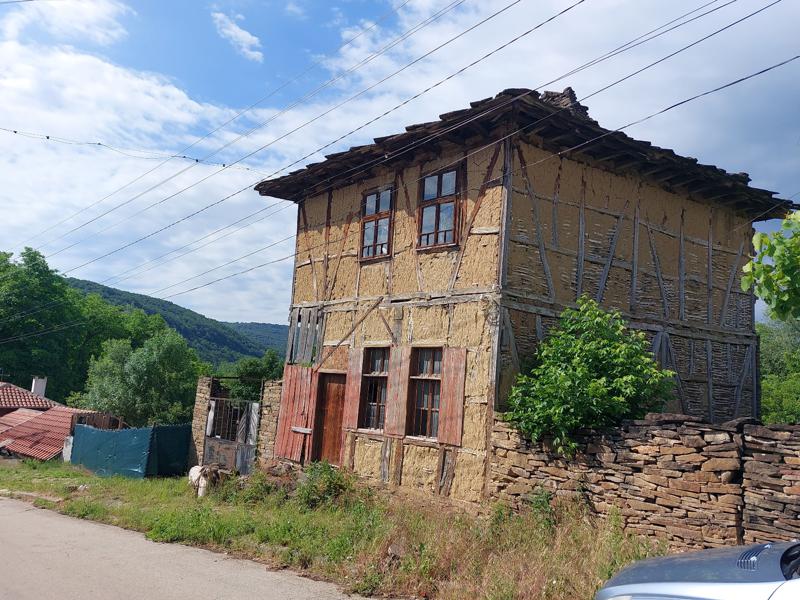 Продава  Къща, област Ловеч, с. Лешница • 8 000 EUR • ID 26286974 — holmes.bg - [1] 