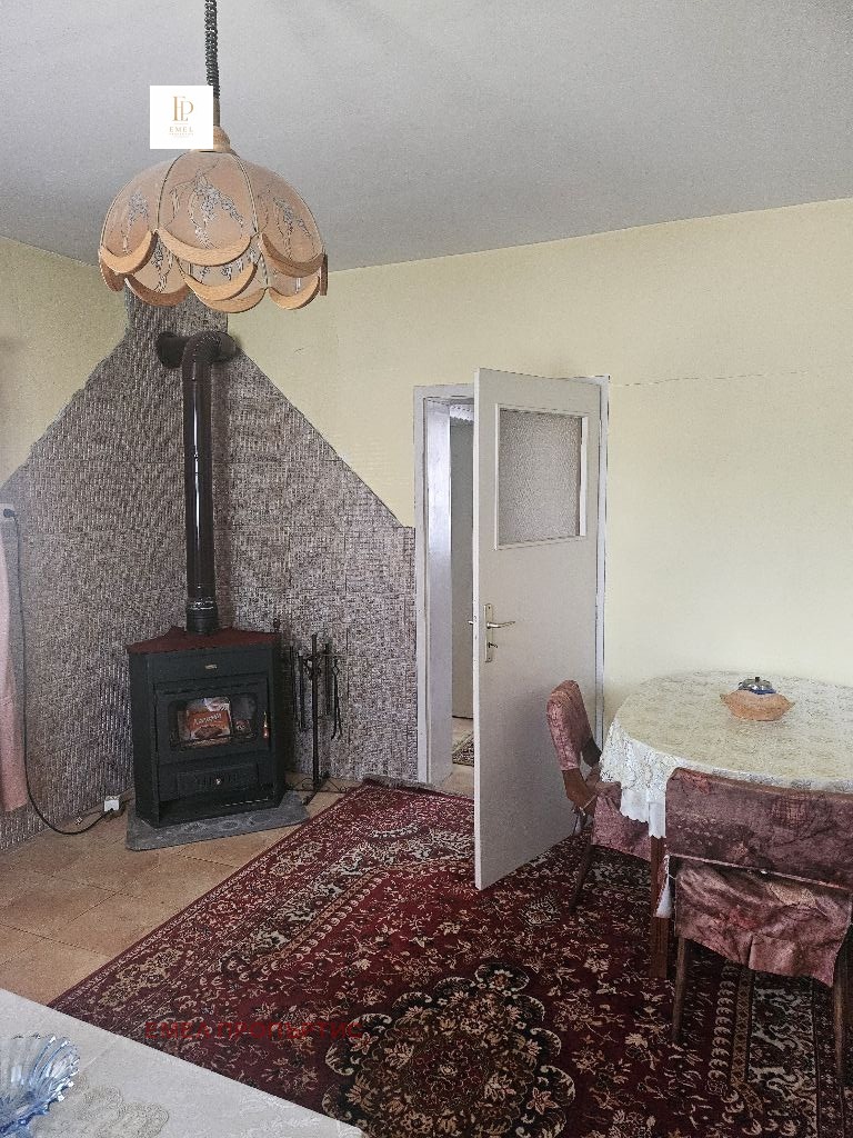 Продава КЪЩА, с. Бабица, област Перник, снимка 7 - Къщи - 55743286
