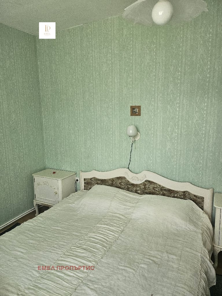 Продава КЪЩА, с. Бабица, област Перник, снимка 12 - Къщи - 55743286