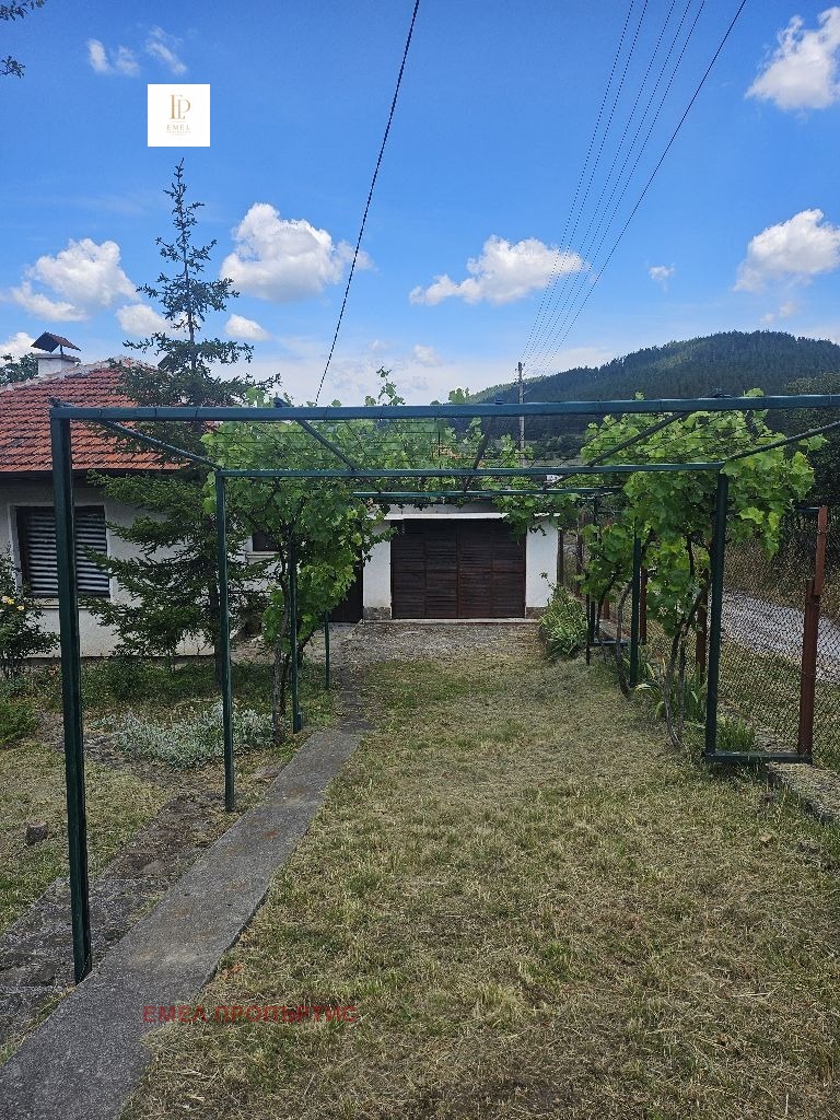 Продава КЪЩА, с. Бабица, област Перник, снимка 4 - Къщи - 55743286