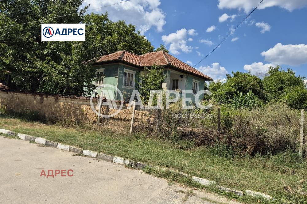 Продава КЪЩА, с. Аспарухово, област Варна, снимка 2 - Къщи - 54643820