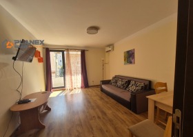 1 chambre Festivalen kompleks, Varna 1