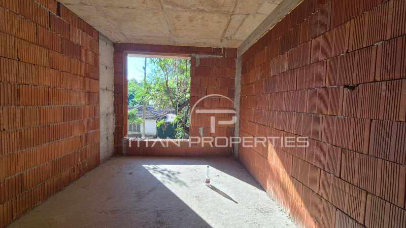 In vendita  2 camere da letto Plovdiv , Kiuchuk Parig , 111 mq | 78301428