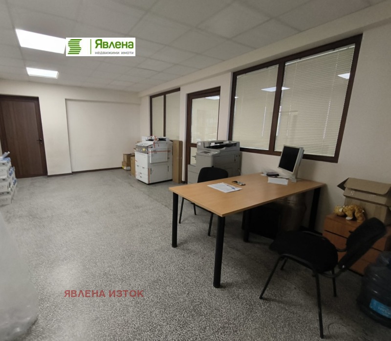 Продава ПРОМ. ПОМЕЩЕНИЕ, гр. София, Сухата река