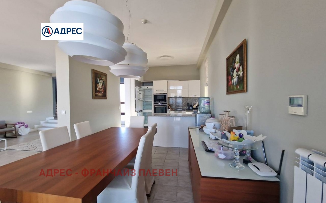 Продава КЪЩА, с. Гривица, област Плевен, снимка 3 - Къщи - 55786082