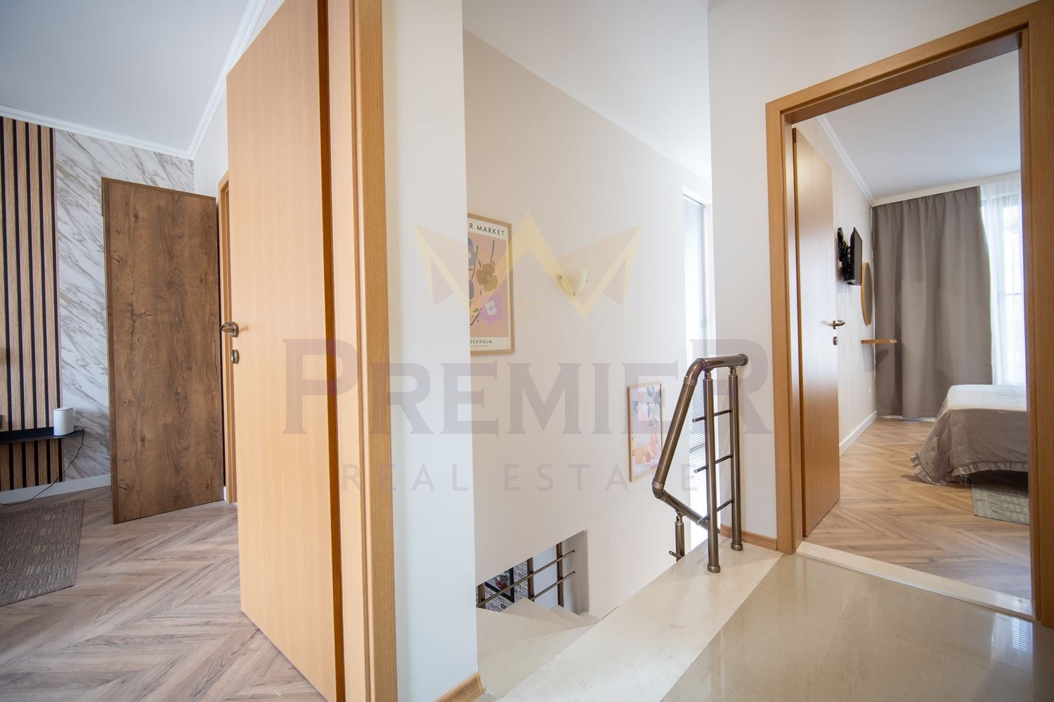 Продава КЪЩА, гр. Балчик, област Добрич, снимка 14 - Къщи - 56576209