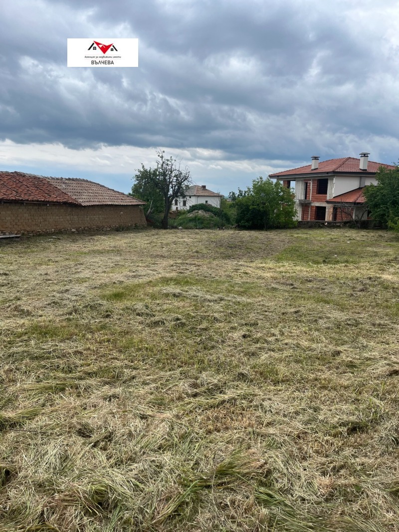 Продава ПАРЦЕЛ в област Пловдив, гр. Хисаря - 650 кв.м / 41 200 € » 80 580.20 лв., ВЪЛЧЕВА