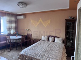 1 quarto Dunavite, Dobritch 10
