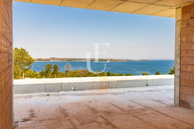 In vendita  3+ camere da letto regione Burgas , Sozopol , 350 mq | 63788084