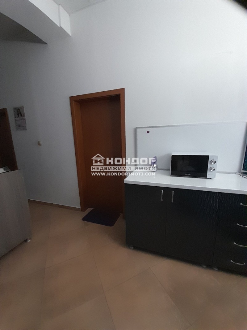 Till salu  affär Plovdiv , Ostromila , 74 kvm | 69400368 - bild [3]