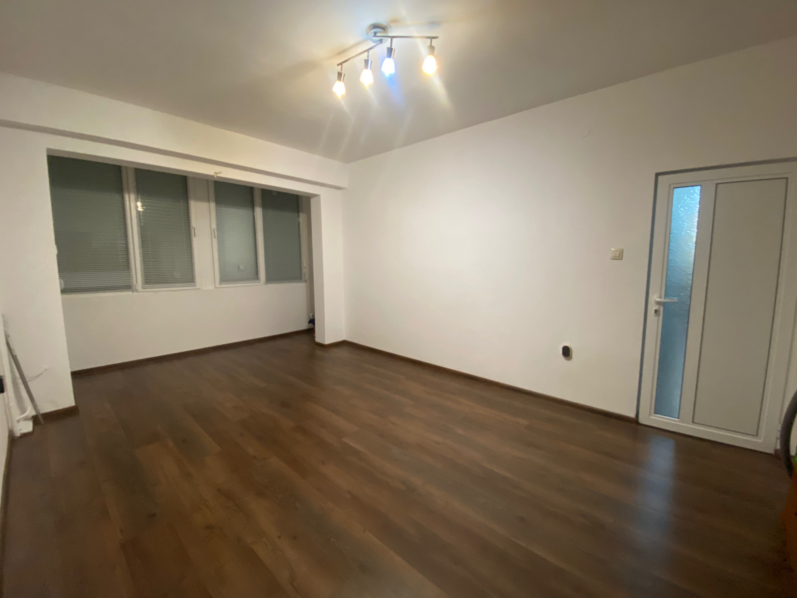 Продава 2-СТАЕН, гр. София, Разсадника, снимка 3 - Апартаменти - 54530025