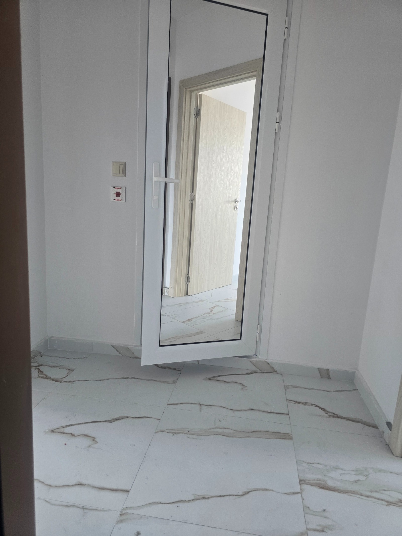 Продава 2-СТАЕН, гр. Поморие, област Бургас, снимка 11 - Апартаменти - 55181888