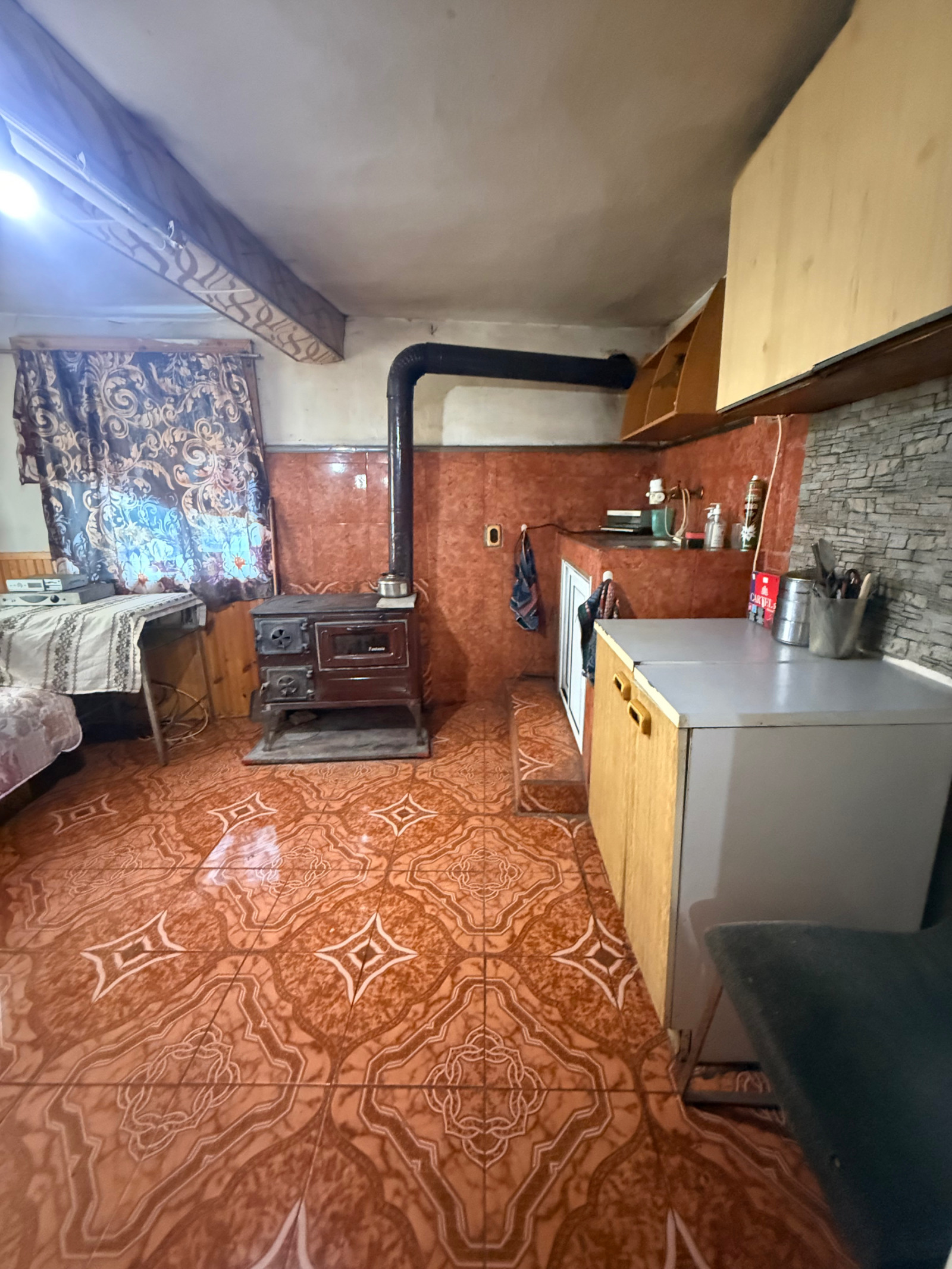 Продава КЪЩА, гр. Долни Дъбник, област Плевен, снимка 2 - Къщи - 56204101