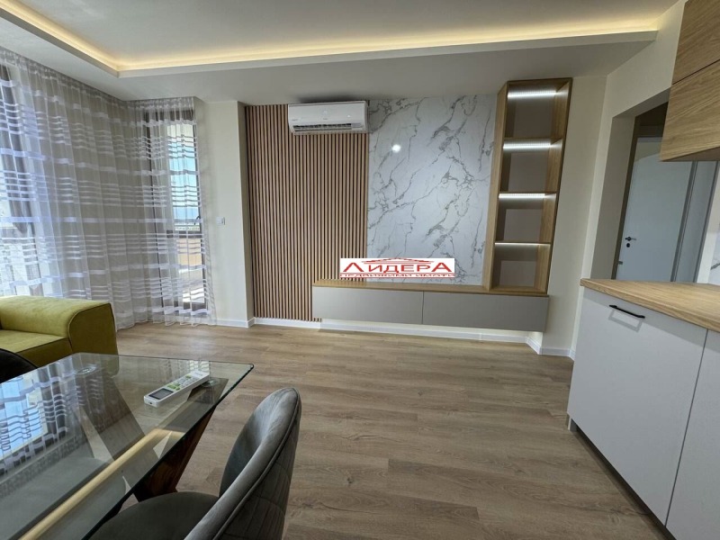 En venta  1 dormitorio Plovdiv , Yuzhen , 65 metros cuadrados | 12807937