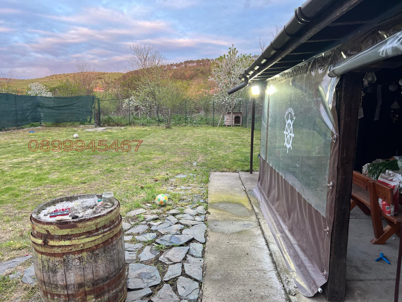 Продава КЪЩА, с. Ореховица, област Плевен, снимка 2 - Къщи - 52781123