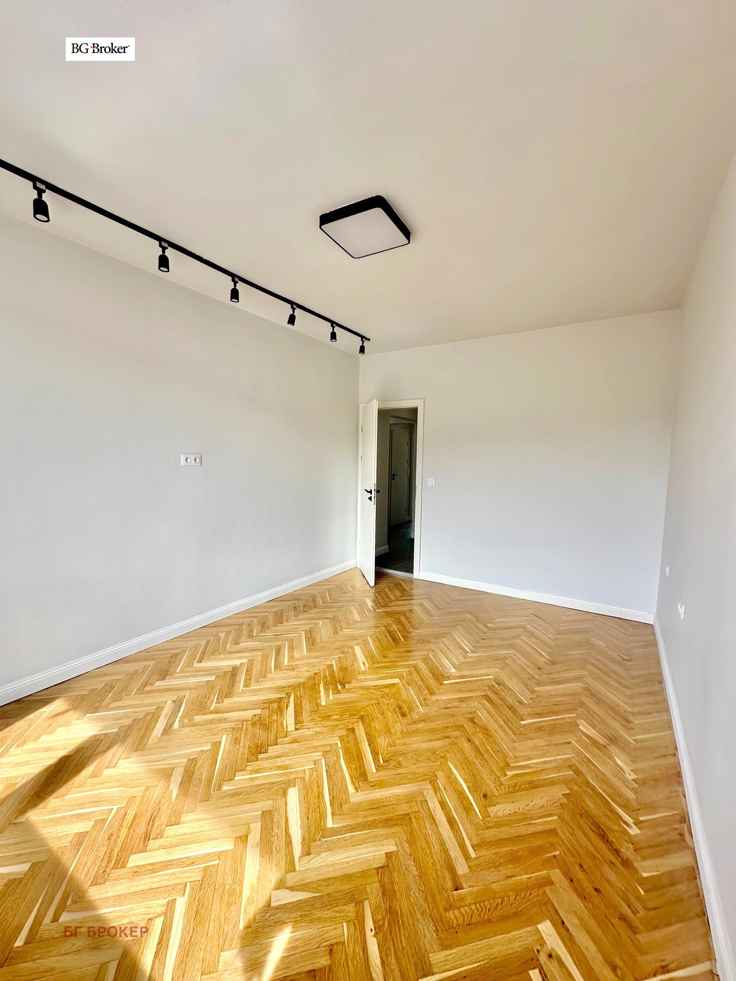 Продава 4-СТАЕН, гр. София, Банишора, снимка 10 - Апартаменти - 54515173