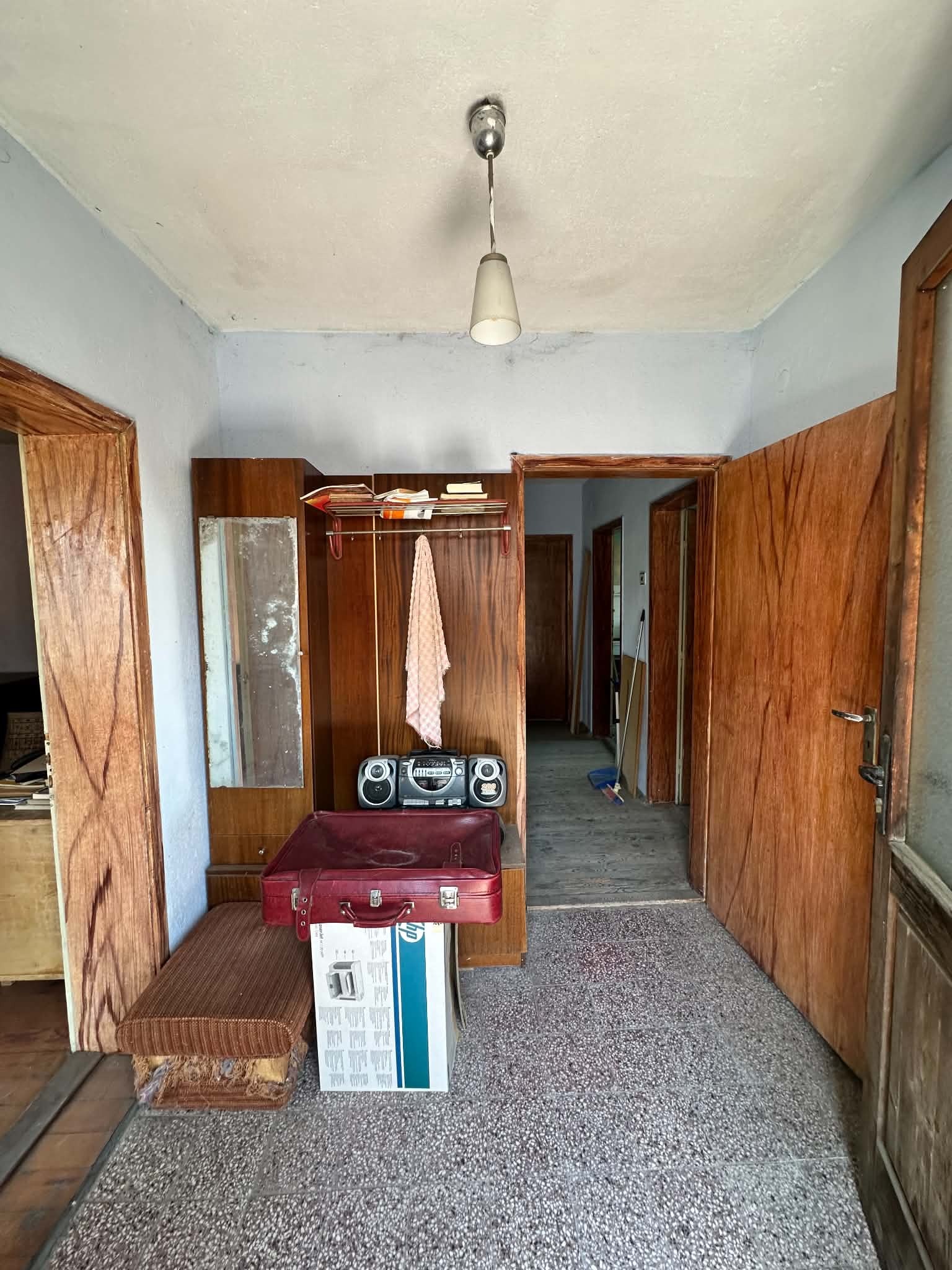 Продава КЪЩА, гр. Карлово, област Пловдив, снимка 16 - Къщи - 56181068