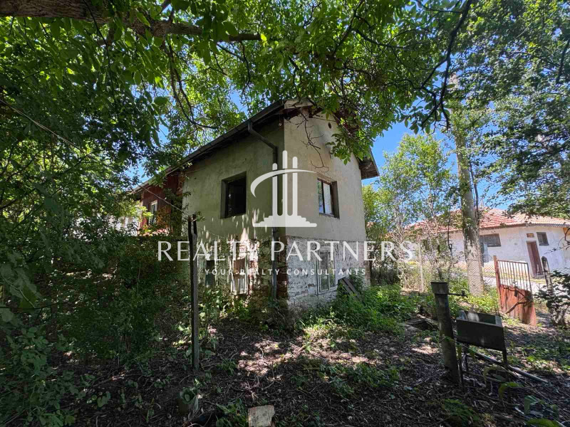 Продава КЪЩА в област Перник, с. Кошарево - 75 кв.м / 21 218.61 € » 41 500 лв., РИЪЛТИ ПАРТНЪРС