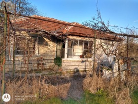 Продажба на имоти в с. Кравино, област Стара Загора - изображение 2 