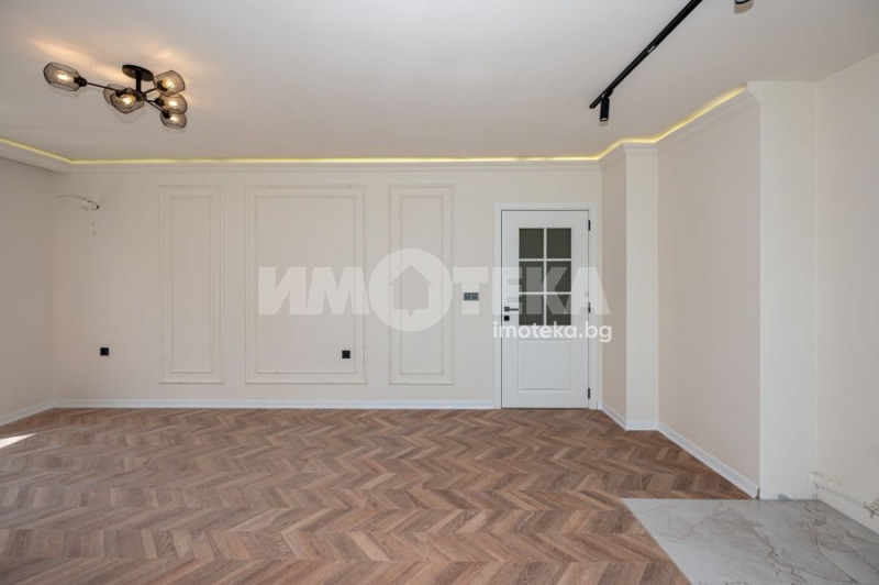 Продава  3-стаен град Пловдив , Остромила , 99 кв.м | 40303484 - изображение [2]