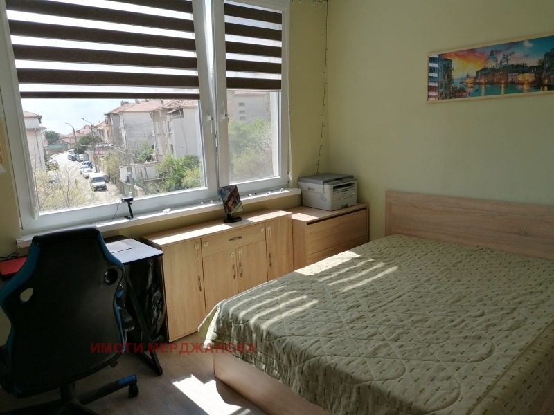 De vânzare  3 dormitoare Stara Zagora , Aiazmoto , 83 mp | 17827721 - imagine [6]