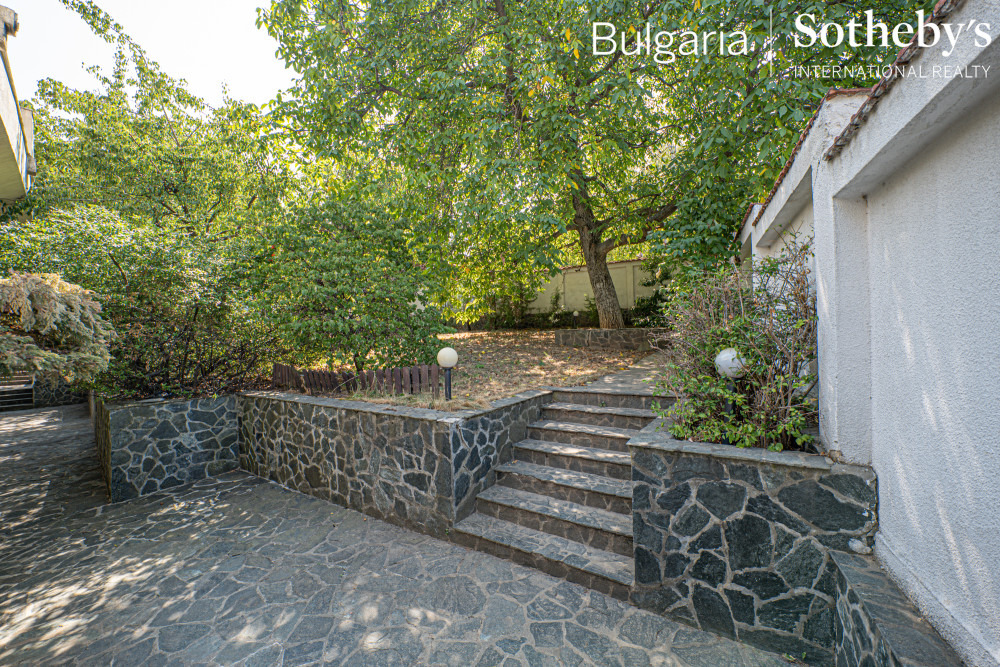 Продава КЪЩА, гр. София, Симеоново, снимка 17 - Къщи - 55087926
