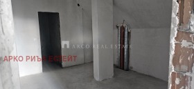 3-стаен град София, Кръстова вада
