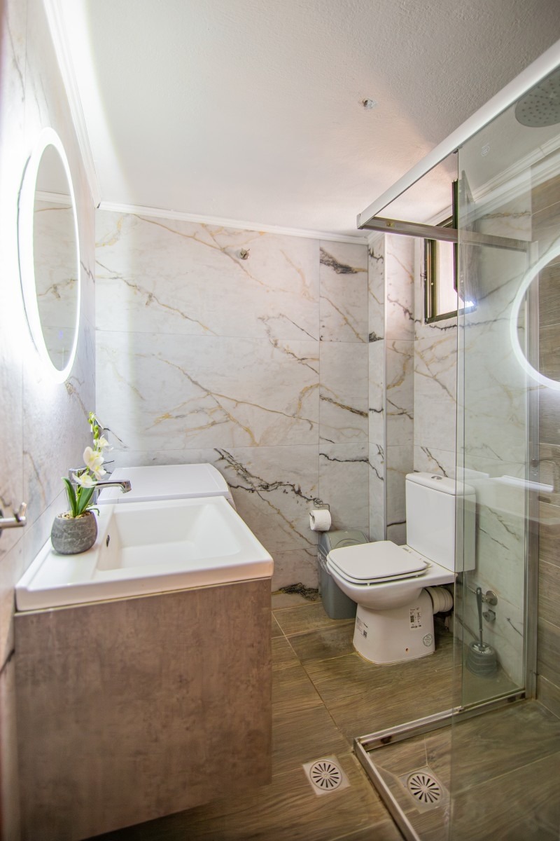 Продава 2-СТАЕН, гр. Бургас, Център, снимка 11 - Апартаменти - 54642904