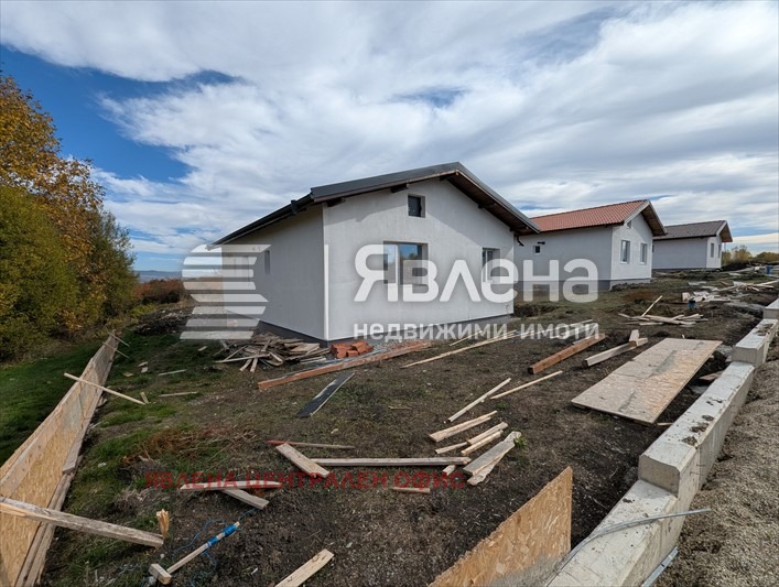 Продава КЪЩА, с. Хераково, област София област, снимка 3 - Къщи - 53832440