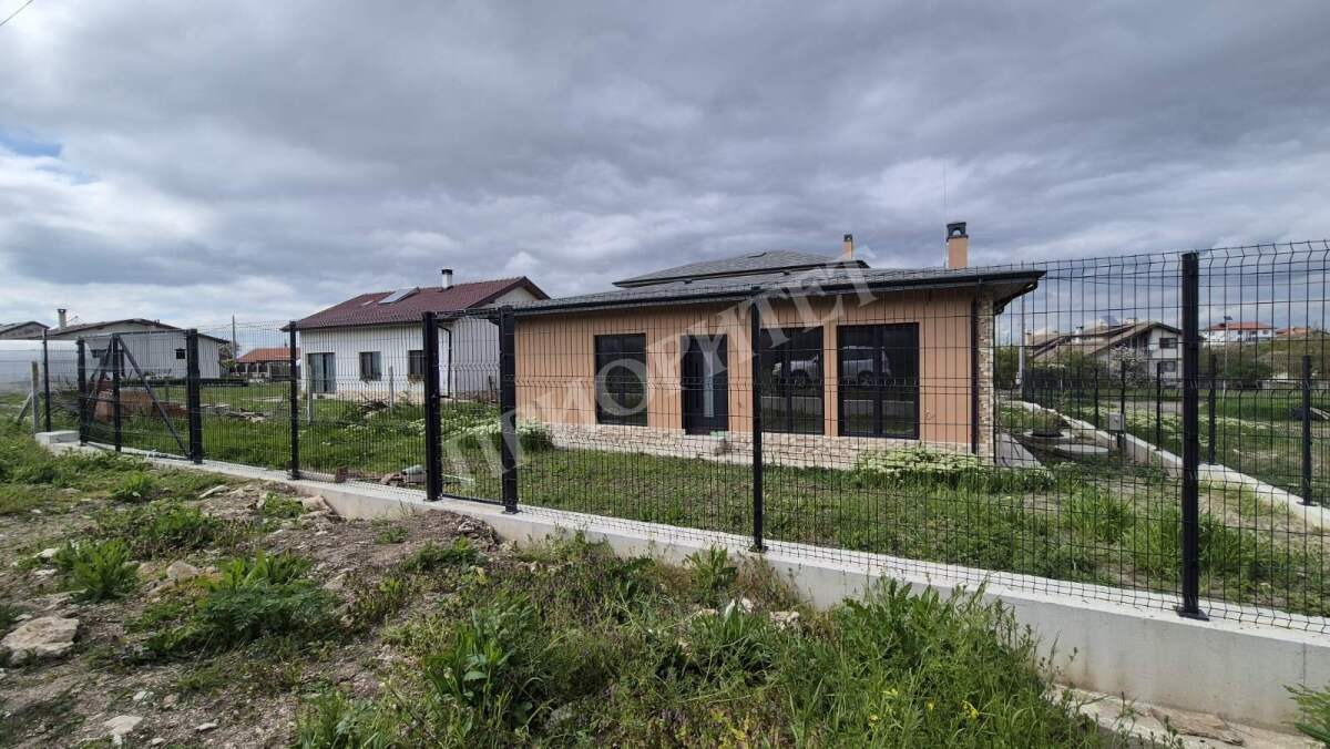Продава КЪЩА, с. Орешак, област Варна, снимка 7 - Къщи - 55044670