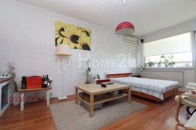 1 quarto Nadejda 2, Sofia