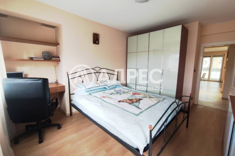 Продава 3-СТАЕН, гр. София, Бъкстон