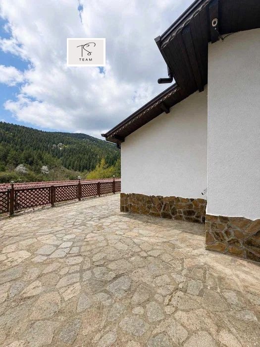 Продава КЪЩА, с. Студена, област Перник
