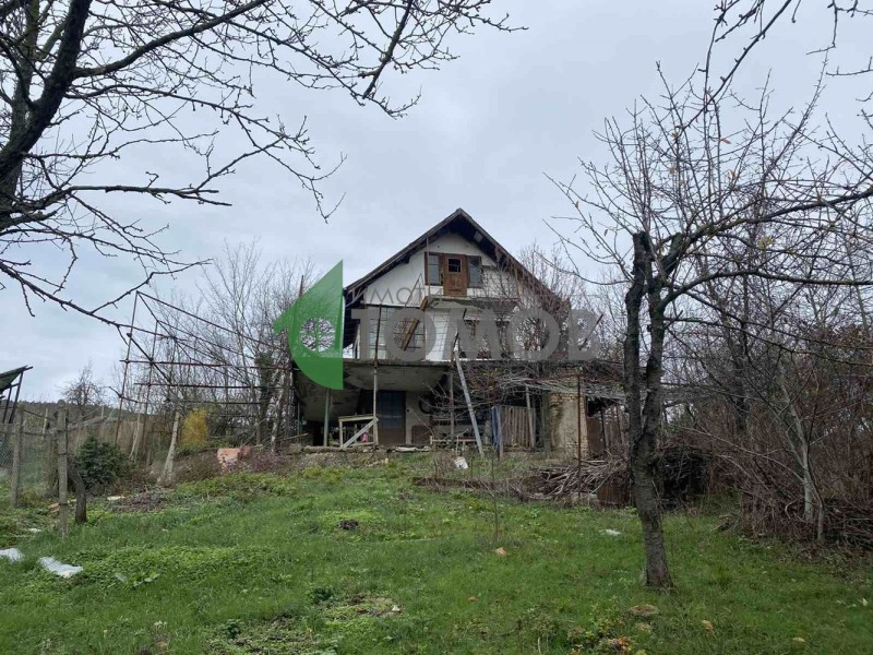 Продава ВИЛА, гр. Шумен, Боян Българанов 1