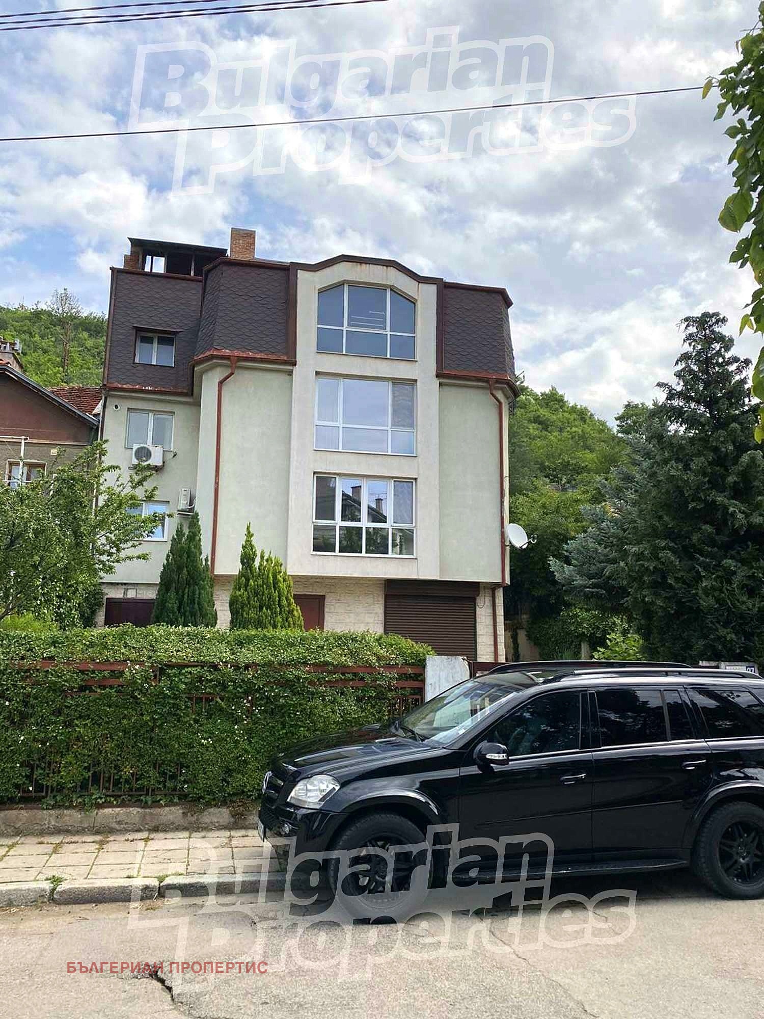 Продава ЕТАЖ ОТ КЪЩА, гр. Дупница, област Кюстендил, снимка 2 - Етаж от къща - 48109270