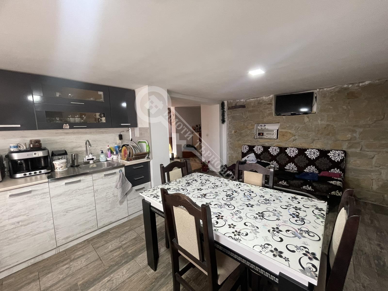 Продава КЪЩА, с. Плаково, област Велико Търново, снимка 2 - Къщи - 53995506