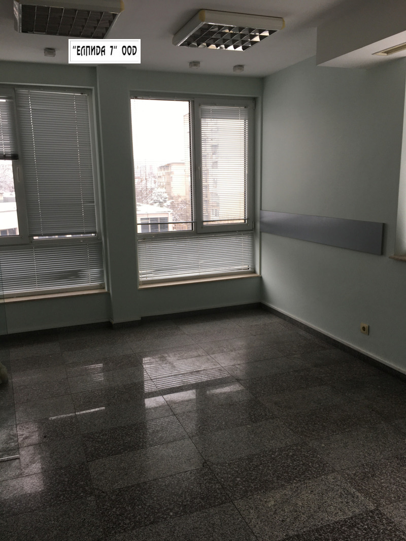 Продава ОФИС в град Плевен, Идеален център - 90 кв.м / 108 000 € » 211 229.64 лв., ЕЛПИДА 7 ООД