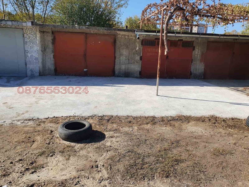 Продава ГАРАЖ в град Пазарджик, Окръжна болница - 24 кв.м / 19 900 € » 38 921.02 лв.