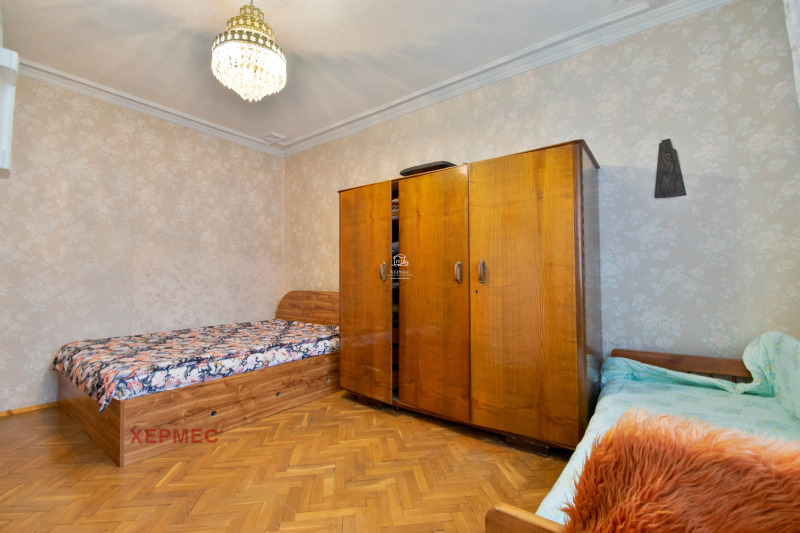 Продава 4-СТАЕН, гр. Бургас, Център, снимка 9 - Апартаменти - 53414460