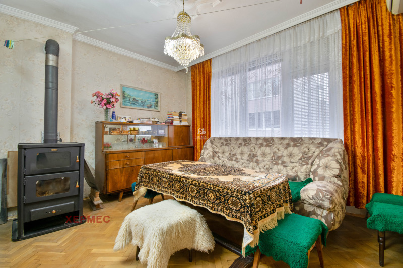 Продава 4-СТАЕН, гр. Бургас, Център