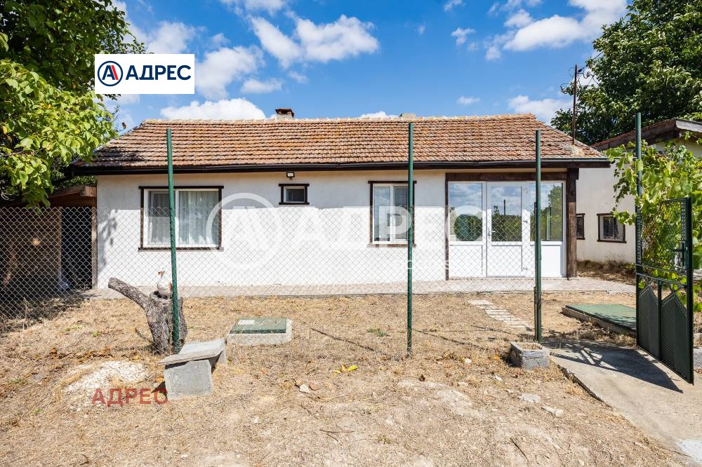 Продава КЪЩА, с. Водица, област Варна, снимка 2 - Къщи - 51598272