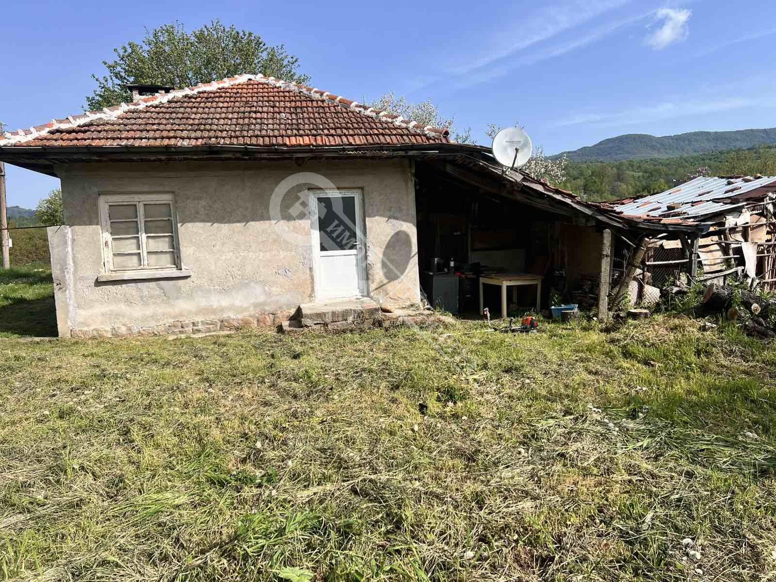 Продава КЪЩА, с. Беброво, област Велико Търново