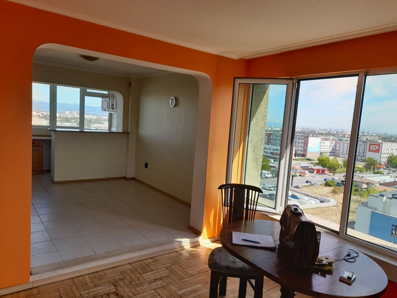 Na sprzedaż  3 sypialnie Sofia , Ljulin 1 , 120 mkw | 44056849 - obraz [2]