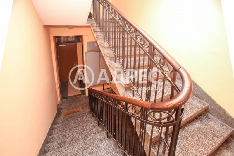 Na sprzedaż  3+ sypialni Sofia , Centar , 181 mkw | 88518601 - obraz [16]