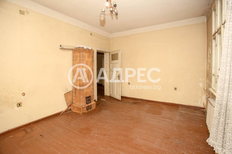 Na sprzedaż  3+ sypialni Sofia , Centar , 181 mkw | 88518601 - obraz [9]