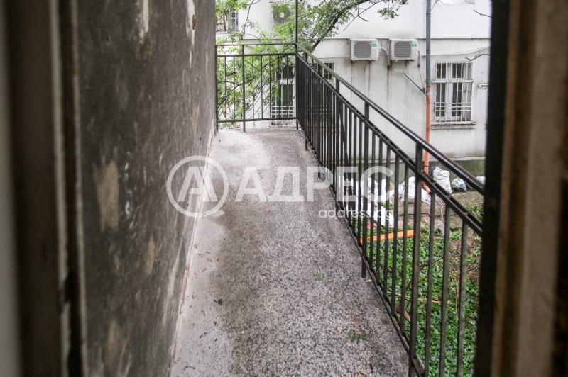Na sprzedaż  3+ sypialni Sofia , Centar , 181 mkw | 88518601 - obraz [14]