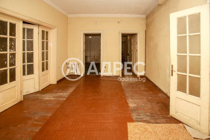 Na sprzedaż  3+ sypialni Sofia , Centar , 181 mkw | 88518601