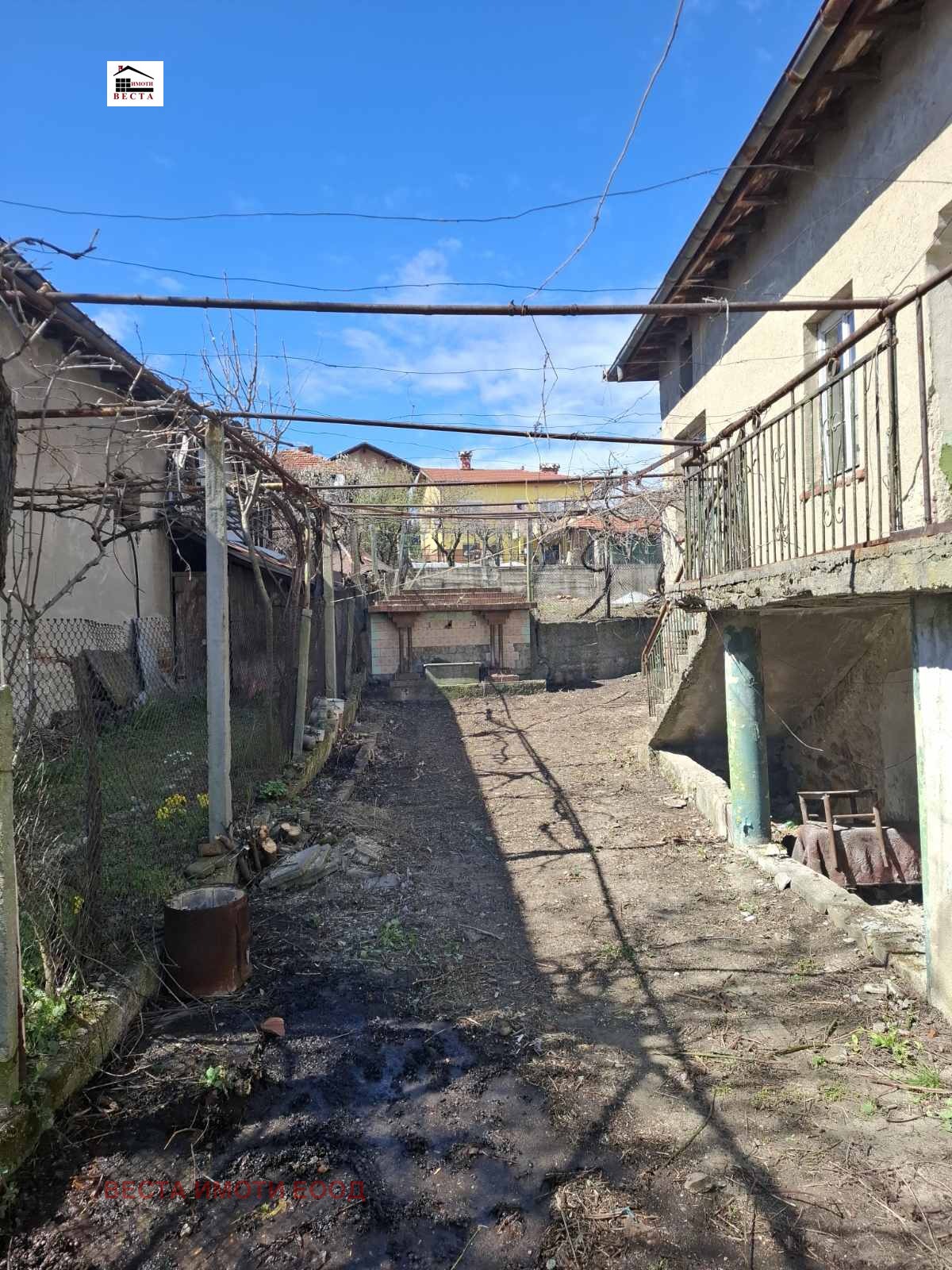 Продава КЪЩА, с. Блажиево, област Кюстендил, снимка 2 - Къщи - 53858639